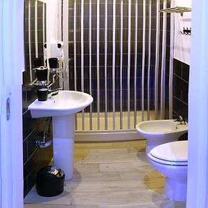 Chambre Standarde Lit Queen-Size